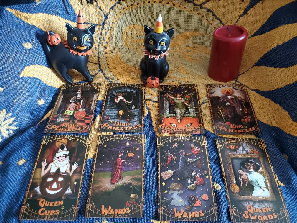 Trick or Tarot Deluxe Edition BRUISED